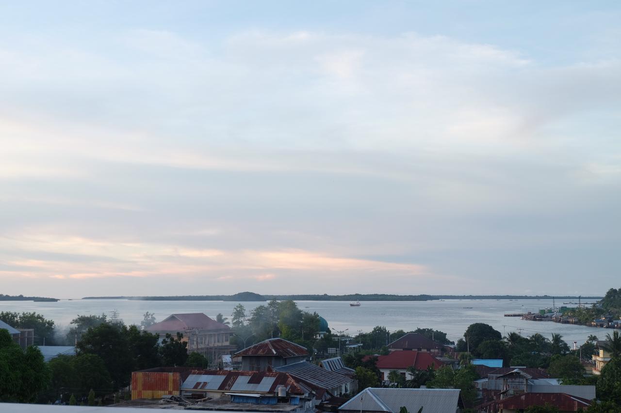Syafira Hotel Langgur Kültér fotó