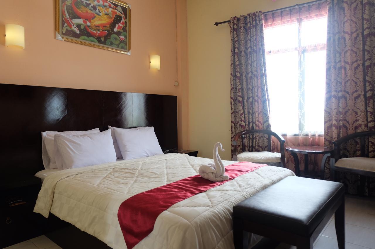 Syafira Hotel Langgur Kültér fotó